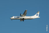 Фото летящего самолета ATR 72