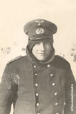 Старое фото немецкого солдата в разрешении 3550 на 5300 пикселей